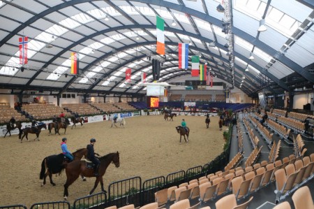 Noch vor den ersten Besuchern werden Pferde und Reiter die Hallen für Holstein International erobern. (Foto: ACP Pantel)